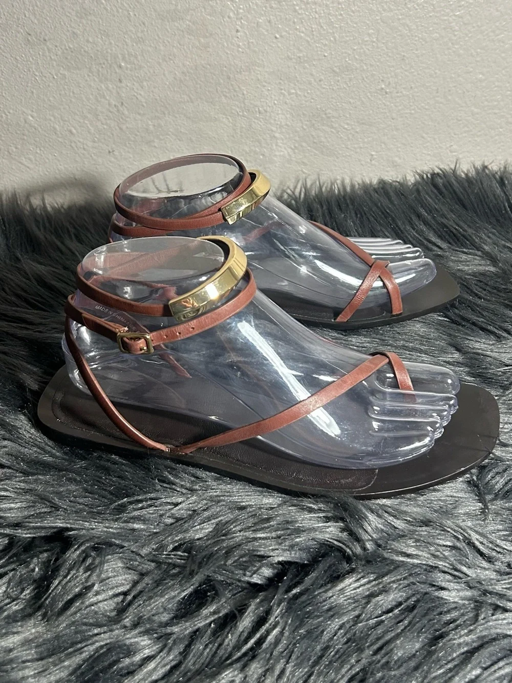 Madewell The Vira Bangle Ankle-Wrap Sandal in Leather Leather Ankle-Strap Flat 8